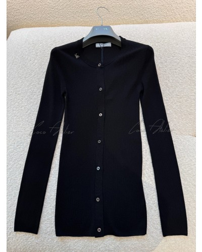 Tiangular logo cardigan