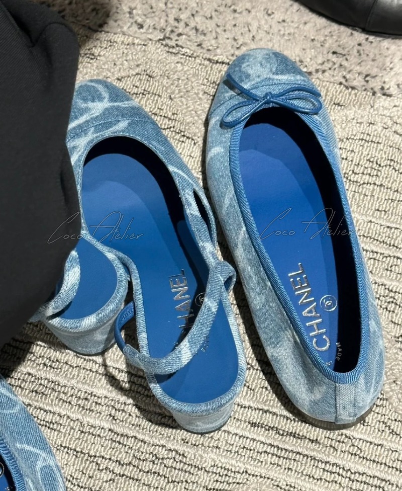 denim sling bag