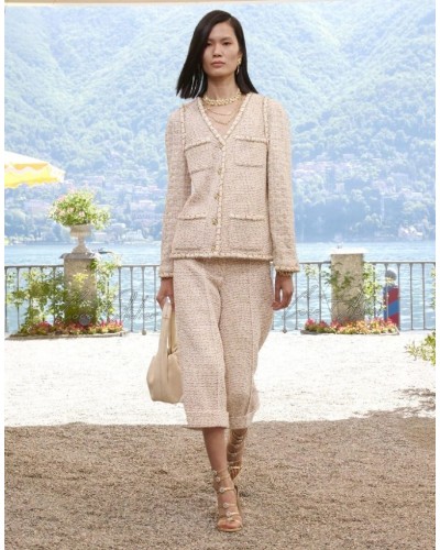 V-neck tweed jacket