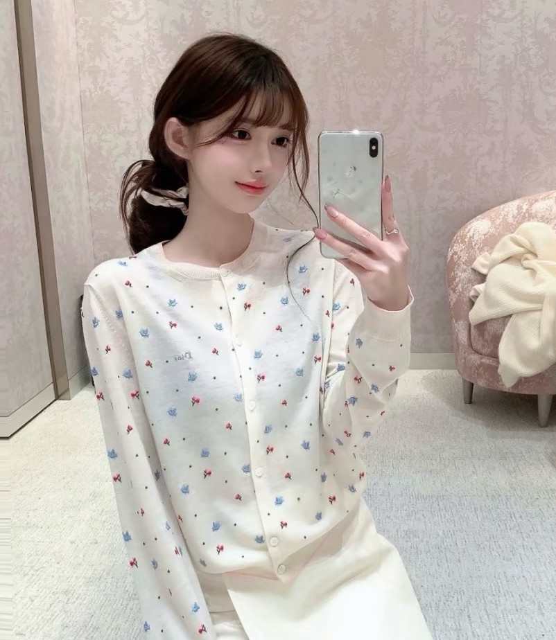 CD Flower Cardigan