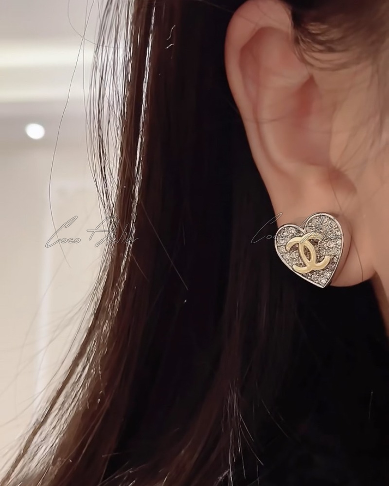 Heart earrings