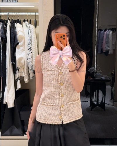 26 tweed Vest