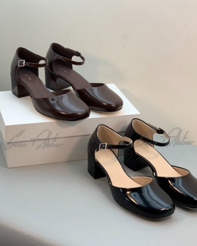 TR strap sandals