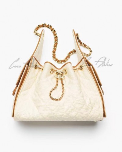 26 Cavas hobo bag